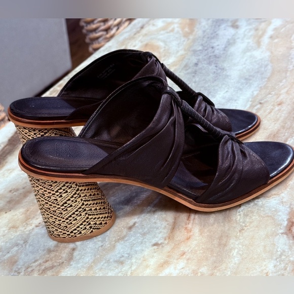 Women’s FRYE & CO Leiah Bow black leather sandals- Size 9.5 - Picture 6 of 7